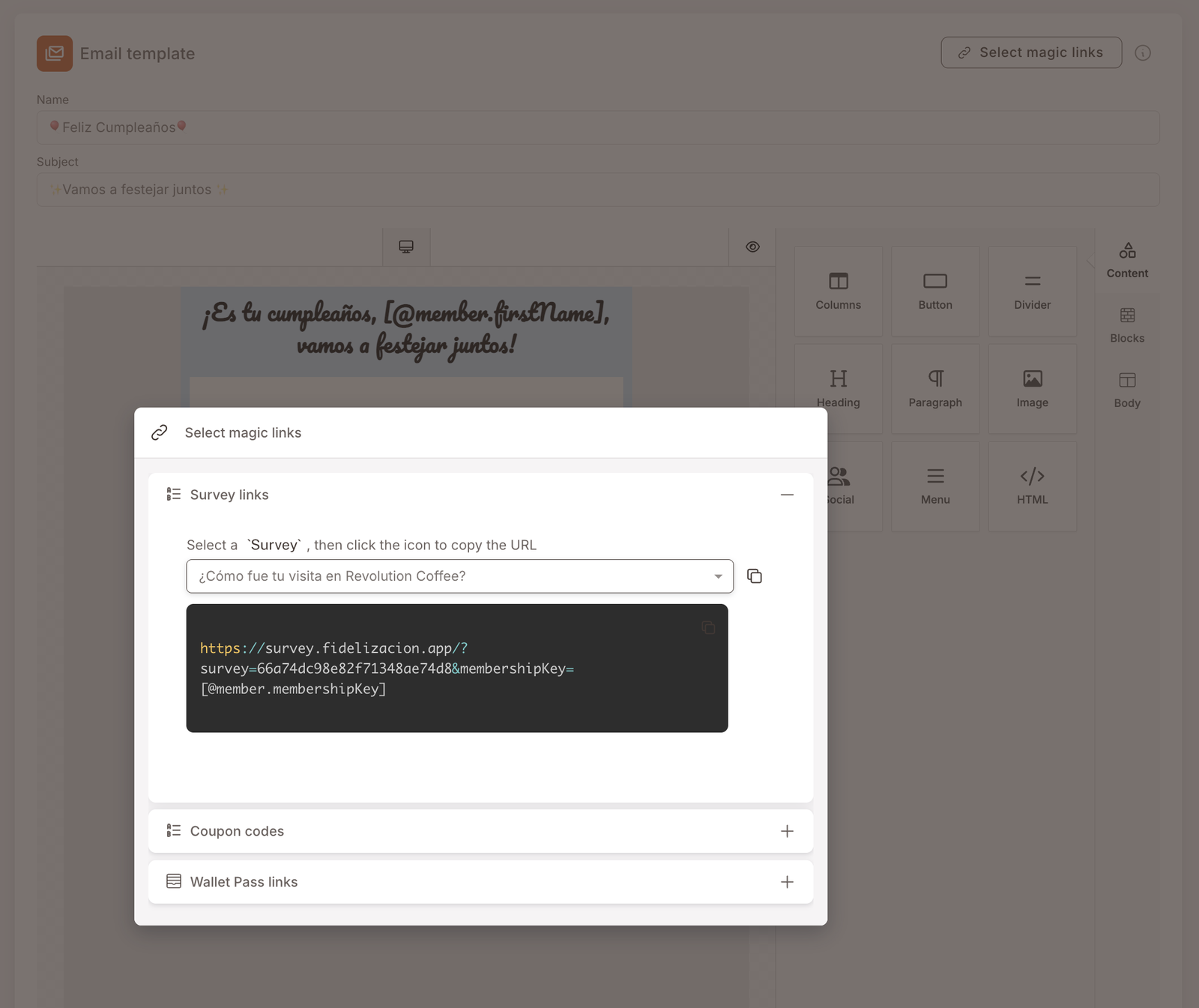 Same picker with Survey links expanded. Shows a dropdown to select the survey ("¿Cómo fue tu visita en Revolution Coffee?"), an icon to copy the URL, and a sample URL preview: https://survey.fidelizacion.app/?survey=66a74dc9be82f71348ae74d8&amp;membershipKey=[member.membershipKey].