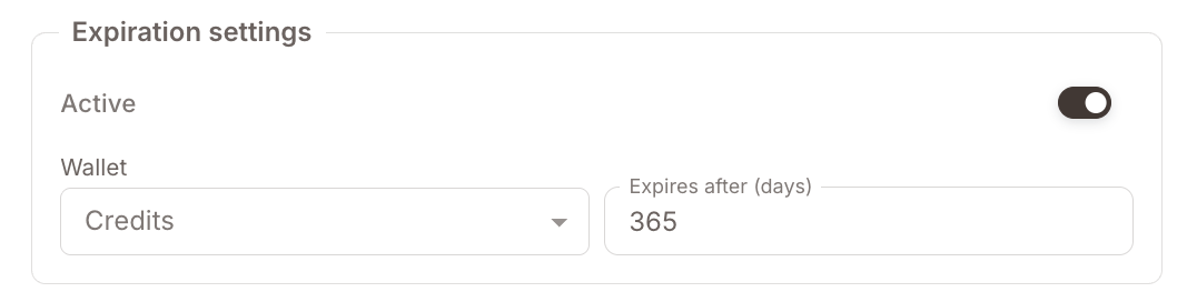 Der Block Verfallseinstellungen innerhalb der Zahlungseinstellungen: ein eingeschalteter Schalter Aktiv, ein Dropdown Wallet auf Guthaben gesetzt und ein Feld „Verfällt nach (Tagen)" auf 365 gesetzt.